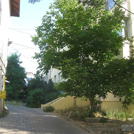 Lary Apartament Сучава Экстерьер фото