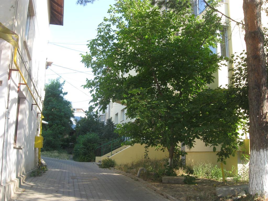 Lary Apartament Сучава Экстерьер фото